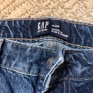 GAP slim boyfriend